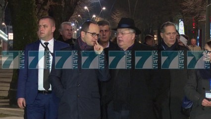 PRESIDENTI META REFUZON AUTORIZIMIN PER NEGOCIATA ME GREQINE - News, Lajme - Kanali 12