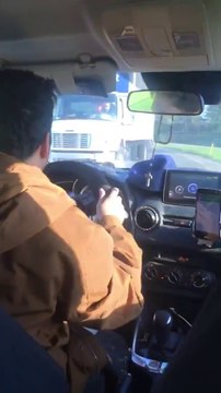 Quand ton chauffeur prend la route à contre-sens... Flippant