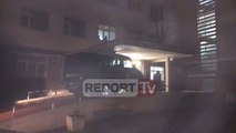Report TV - Vlorë, qëllohet me armë zjarri një makinë, tre të plagosur