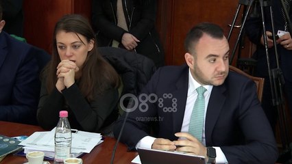 Opozita përballet me Kumbaron në Komision: Jeni Ministrja më e paaftë, Gjirokastra si Alepo