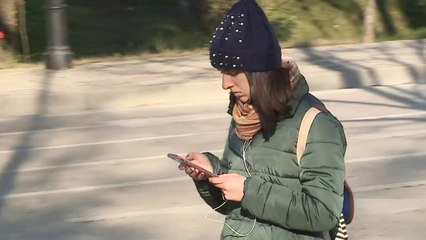 Më pak telefonata - Top Channel Albania - News - Lajme