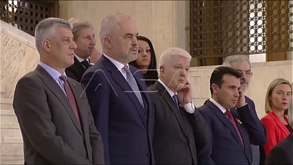 Скачать видео: Junker: Progres i dukshëm i vendeve të Ballkanit