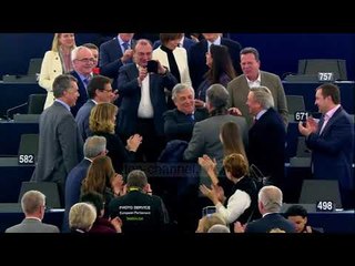 Tajani pranon ftesën e Berlusconit - Top Channel Albania - News - Lajme