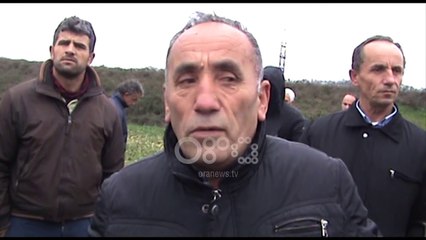 Ora News - Lushnje, banorët në protestë: 30 vjet asnjë ndërhyrje