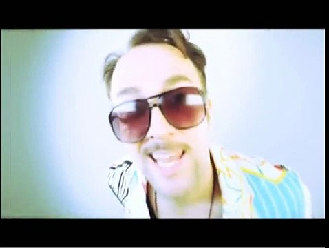 El Internado - Carlos Leal - Descansa, Jacques (Noiret, Dandy criminal)