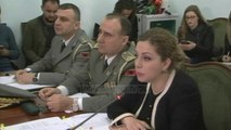 Xhaçka mbron Meçollarin para deputetëve - Top Channel Albania - News - Lajme