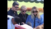 XUXA MENEGHEL SE DESPEDE DA MÃE, DONA ALDA, AO LADO DE SASHA