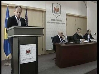 Edmond Dushi uron femrat për 8 Mars, shpreh mendime ndryshe