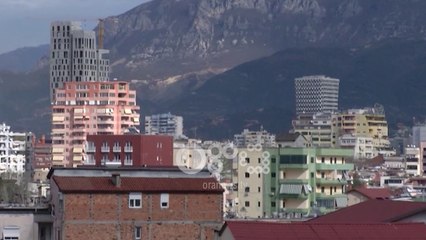 Ora News - Vendimi: Taksë prone dhe për kasollen e lopës