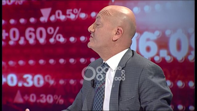 Ora News - Dilaveri: Kanë rënë të ardhurat, TVSH për biznesin e vogël për t'i rënduar