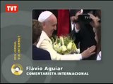 Humildade do Papa Francisco toca a mídia internacional