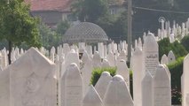 Milli Savunma Bakanı Canikli, İzzetbegoviç'in Kabrini Ziyaret Etti - Saraybosna