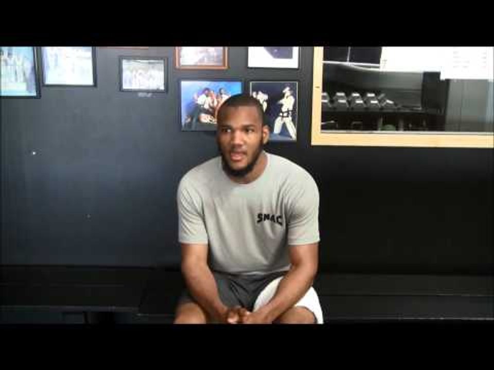 Julian "J Rock" Williams prepares for Medina in the "SNAC Dome"