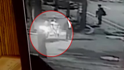 오토바이 날치기 40대 구속..."출소 1년 만에 또" / YTN