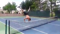 Il joue au tennis... en équilibre sur le filet ! Mieux que Federer !