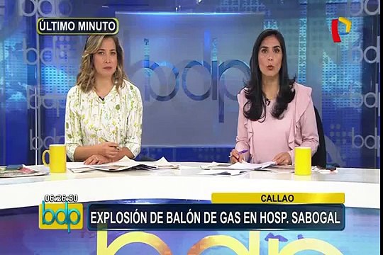 Auto choca con camión cargado de ladrillos en autopista Ramiro Prialé