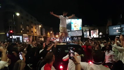 England fans stop traffic in London after World Cup win