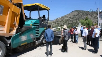 Dursunbey Küçük Sanayi'de Sıcak Asfalt Çalışmaları Başladı