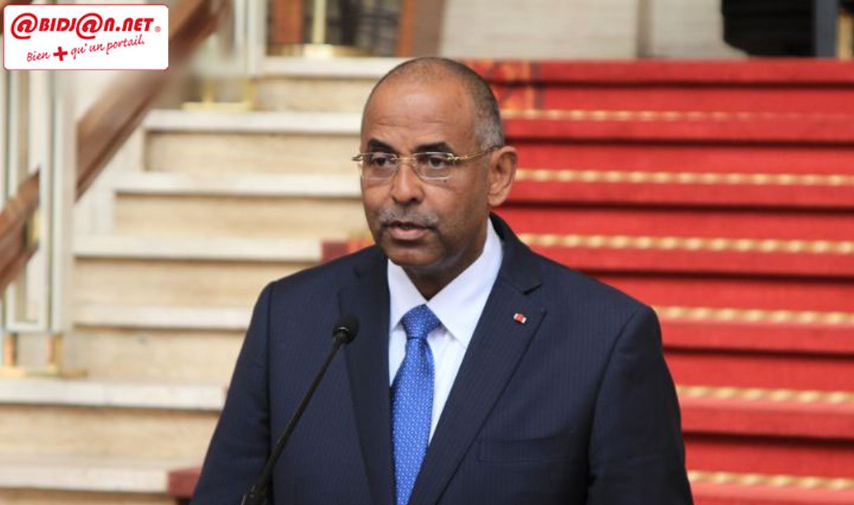 Dissolution du gouvernement ivoirien Le Premier ministre Gon