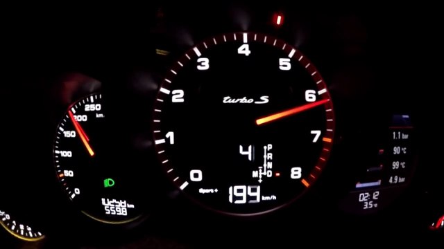 بالفيديو مقارنة بين تسارع بورش 911 تيربو اس وفيراري 812 سوبرفاست!