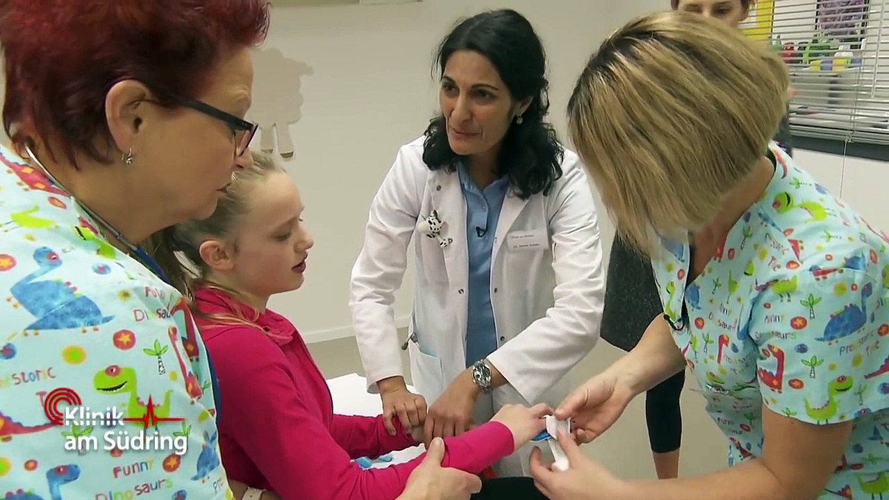 Zicke (11) schlägt Ärztin! niemand darf sie anfassen! | klinik am südring | sat.1 tv