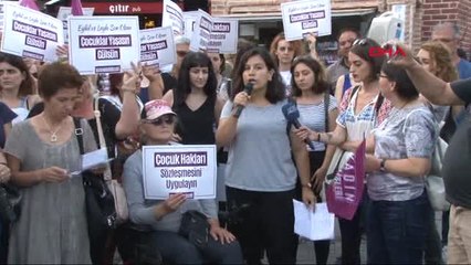 Beşiktaş'ta Kadın Meclislerinden Çocuk Cinayetleri Protestosu