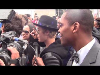 EXCLUSIVE JUSTIN BIEBER on Training With FLOYD MAYWEATHER & Possibly FIGHTING One Day!