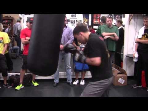 RUSLAN PROVODNIOV POWER PUCHING HEAVYBAG - Ruslan Provodnikov workout vs Lucas Matthysse
