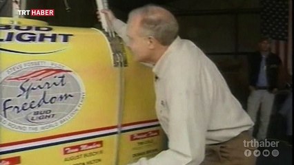 Dünyayı balonla gezen Steve Fossett'in yolculuğu
