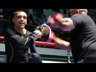 Lee Selby: SHOWS OFF! SPEED, POWER, NO LOOK PAD WORK! vs Eric Hunter