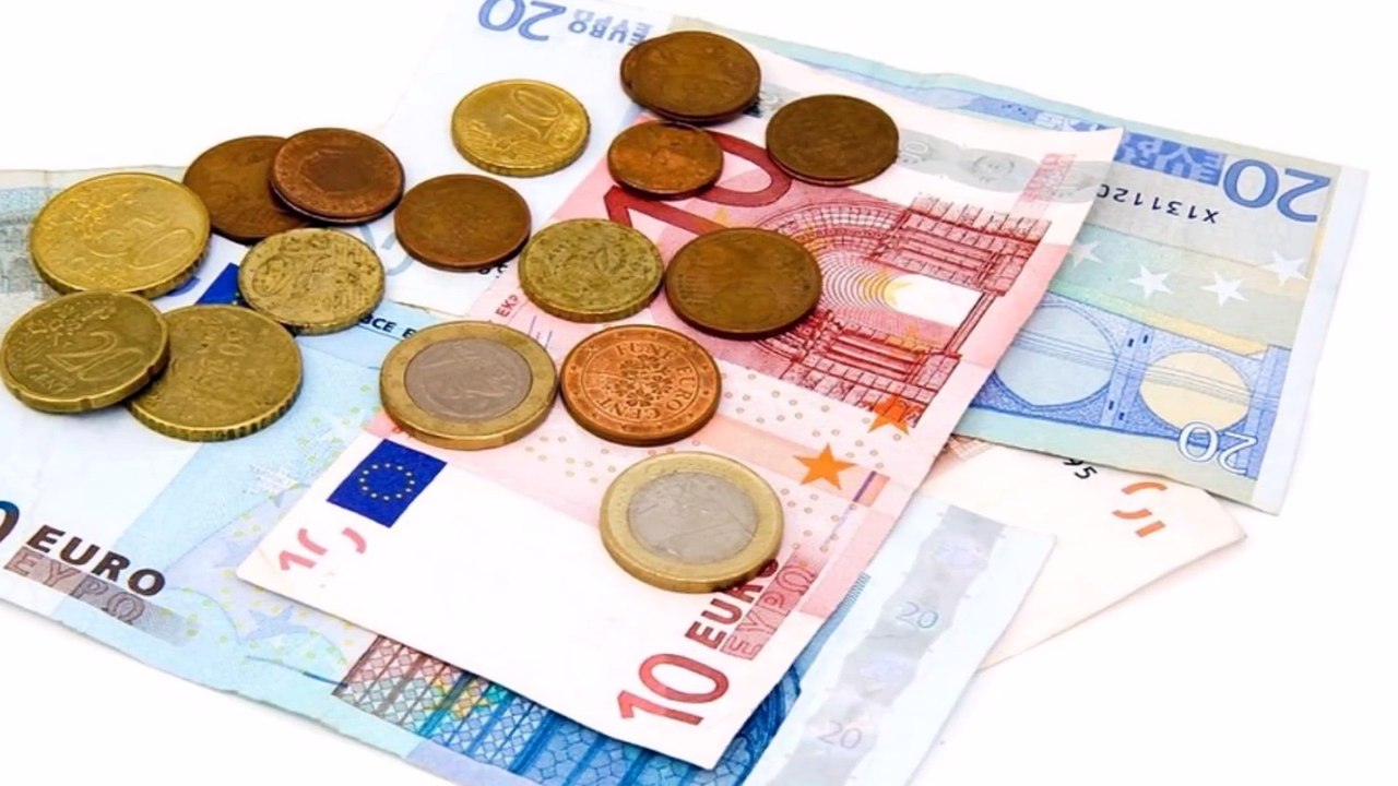 Arbeiter fanden eine alte Geldbörse was dann passierte ist unglaublich!