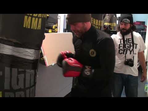 Billy Joe Saunders on the HEAVY BAG | Saunders V Lemieux