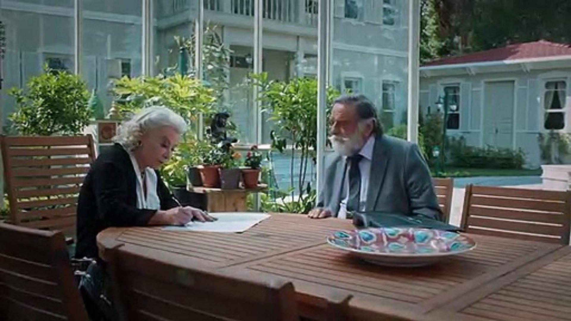 مسلسل عروس اسطنبول مترجم للعربية - الحلقة 15 القسم 1 - فيديو Dailymotion