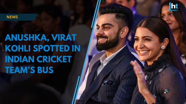 Anushka Sharma, Virat Kohli spotted in Indian Cricket Team’s bus