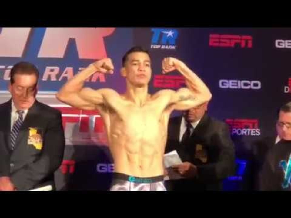 Andy Vences vs Erick De Leon - WEIGH IN
