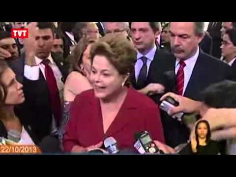 Vamos transformar petróleo em educação, em livros, em conhecimento , garante Dilma Rousseff