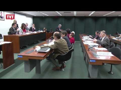 Aprovada reserva de vagas para negros em concursos públicos na comissão da Câmara dos Deputados