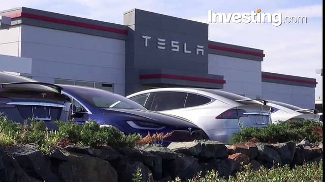 Bearish Wall Street Chorus Sounds Off On Tesla