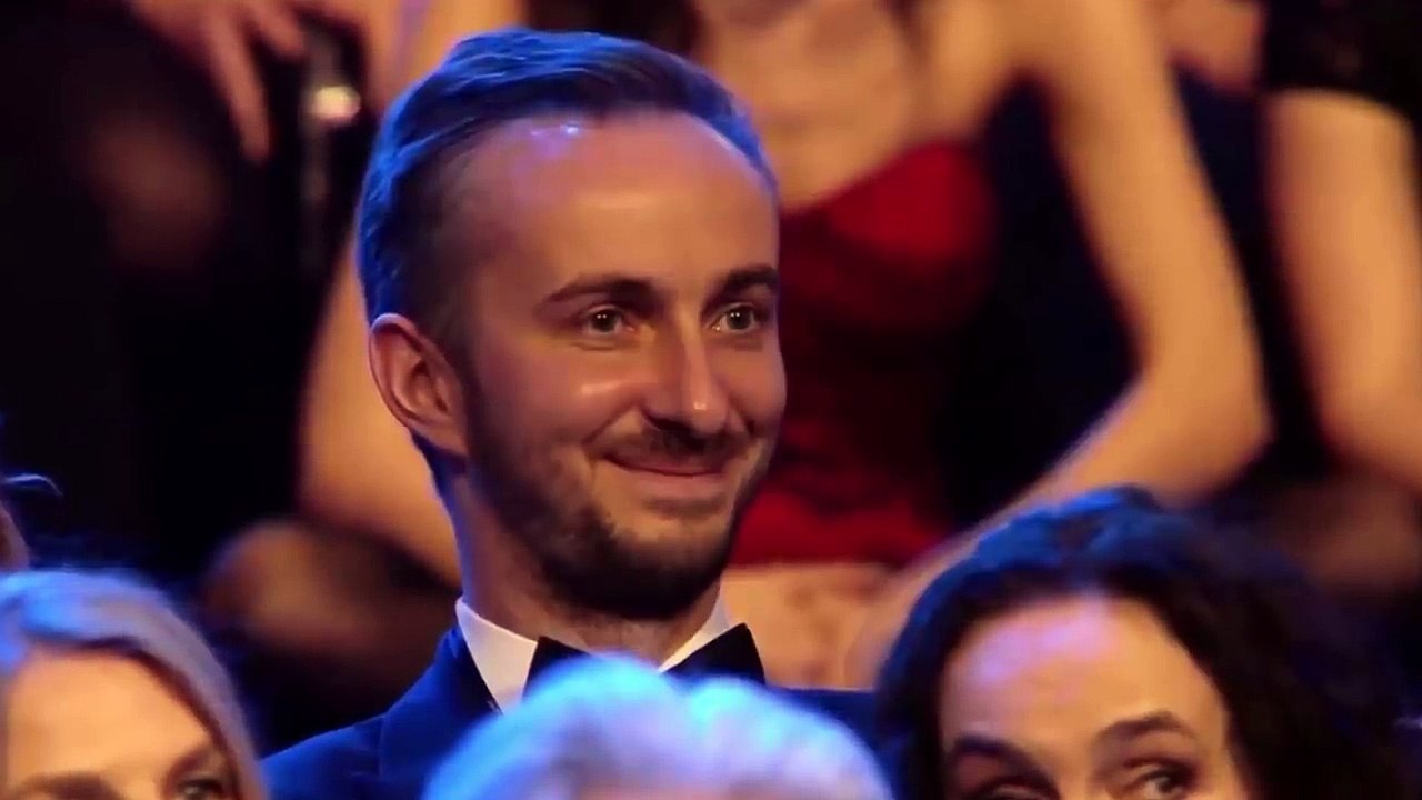 Jan Böhmermann- Was reizt ihn so an afrikanischen Männern?