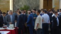 Başbakan Yardımcısı Hakan Çavuşoğlu, Bursa Milletvekilleriyle Birlikte Kaydını Yaptırdı