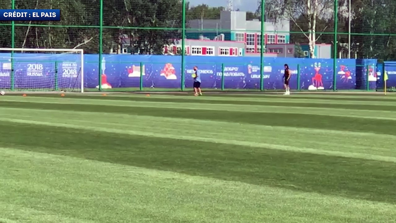 L'entraînement léger de Edinson Cavani
