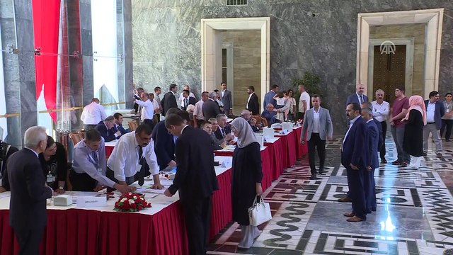 Milletvekilleri kayıt yaptırıyor - Mustafa Arslan-Yusuf Beyazıt-Ali Haydar Hakverdi - TBMM