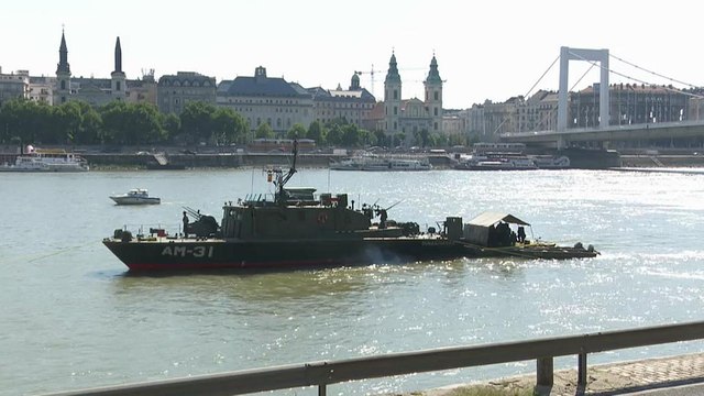 Unexploded WWII bomb brings part of Hungarian capital to a halt