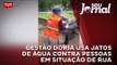 Gestão Dória usa jatos de água contra pessoas em situação de rua