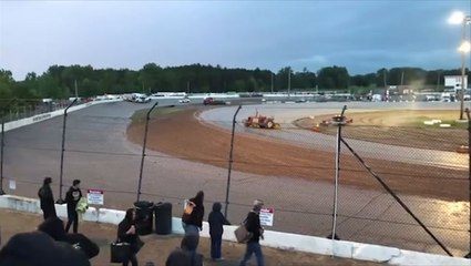 Uber Rating, Lemon Battery, Runaway Tractor, Boat Jump, Pollution Protestor, And Fast Fails