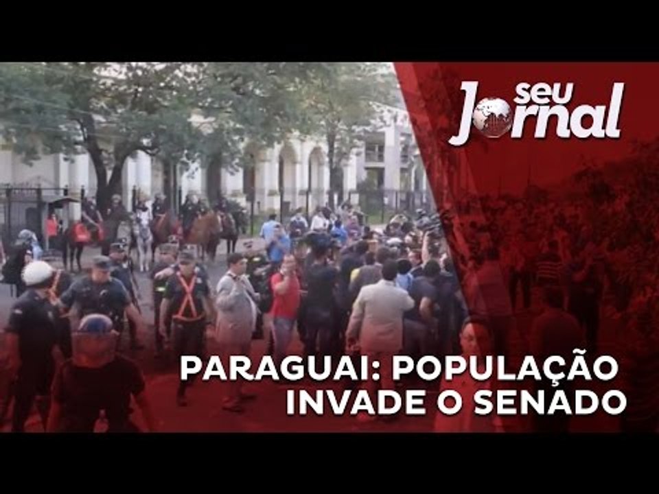 Manifestante colocam fogo no Senado em Assunção, no Paraguai
