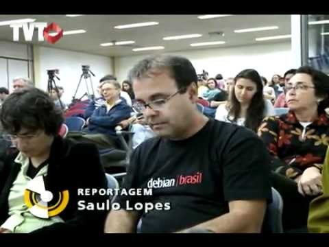 Blogueiros e movimentos sociais fazem ato de protesto por uma banda larga mais barata