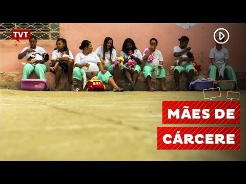 Fotógrafo acompanhou detentas grávidas e mães numa prisão especializada