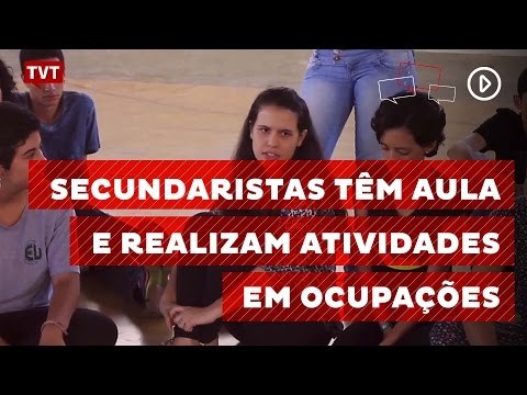 Secundaristas têm aula e realizam atividades em ocupações