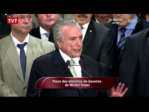 Temer vai cortar programas sociais, diz economista